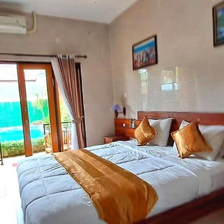 Wahyuga Sari Guest House Nita Salon & Spa 누사 렘봉안 외부 사진