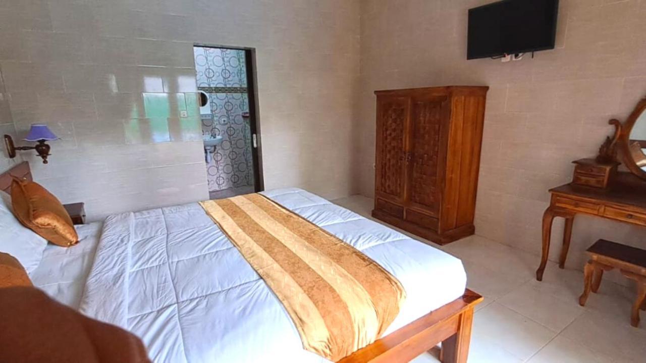 Wahyuga Sari Guest House Nita Salon & Spa 누사 렘봉안 외부 사진