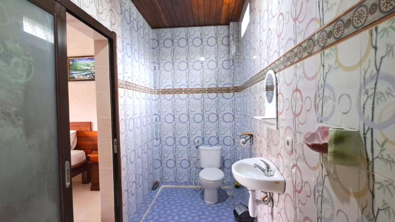 Wahyuga Sari Guest House Nita Salon & Spa 누사 렘봉안 외부 사진